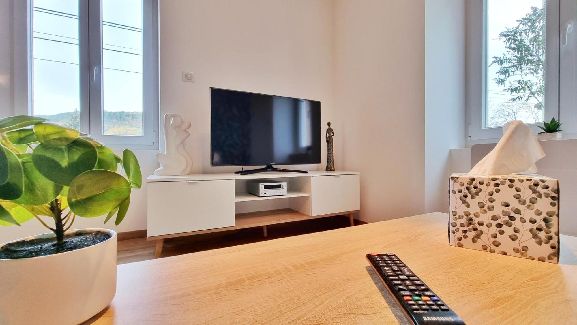La Buhl Verte - Chic Et Moderne - Calme - Fibre - Relax Bnb Exteriér fotografie